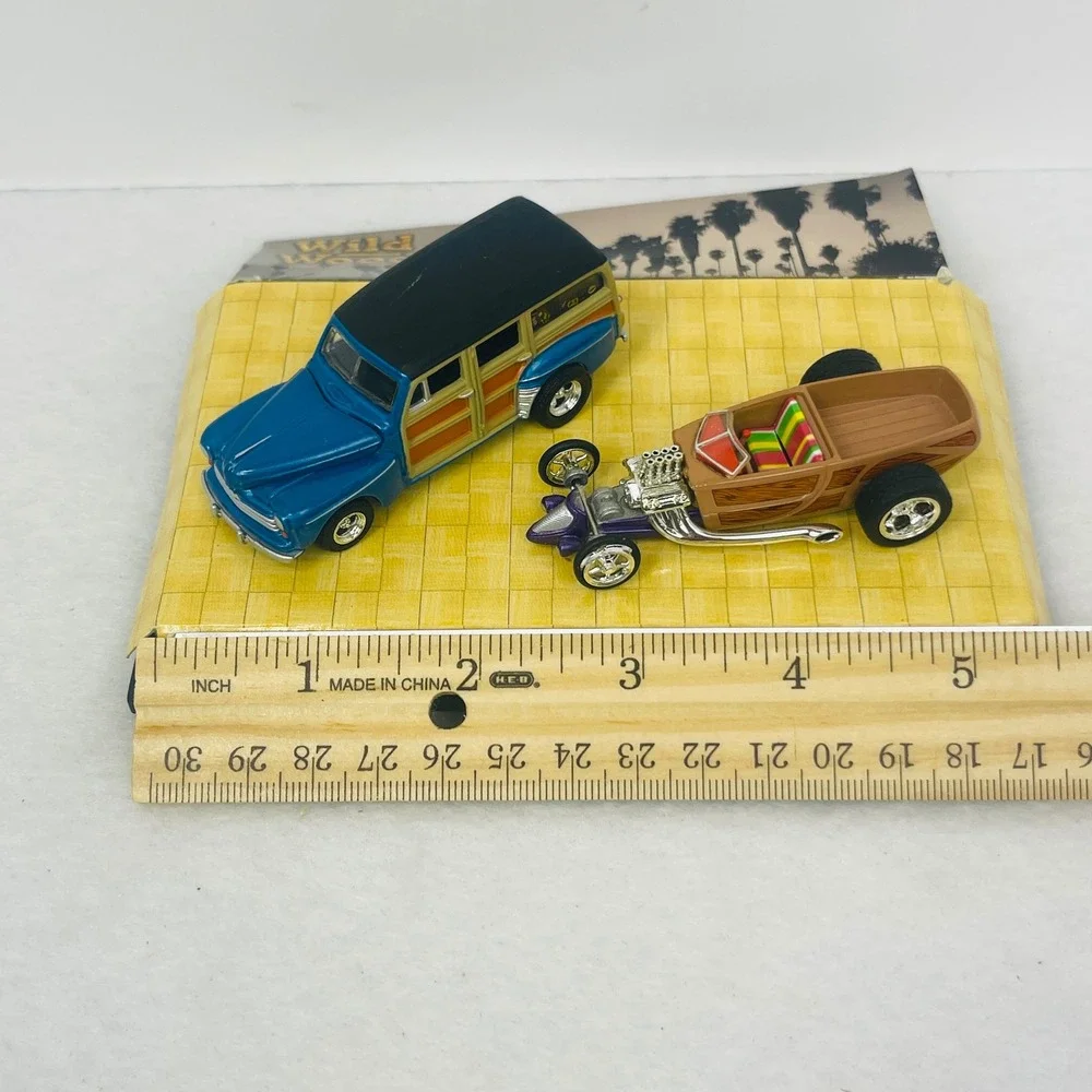 Mattel Wild Wood 1948 Ford & 30s Custom Roadster Die-Cast Set 1996